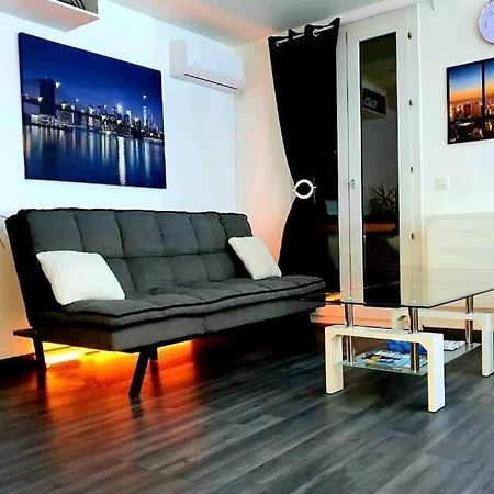 Superbe Studio De 30M2 Proche De Paris Πουασί Εξωτερικό φωτογραφία