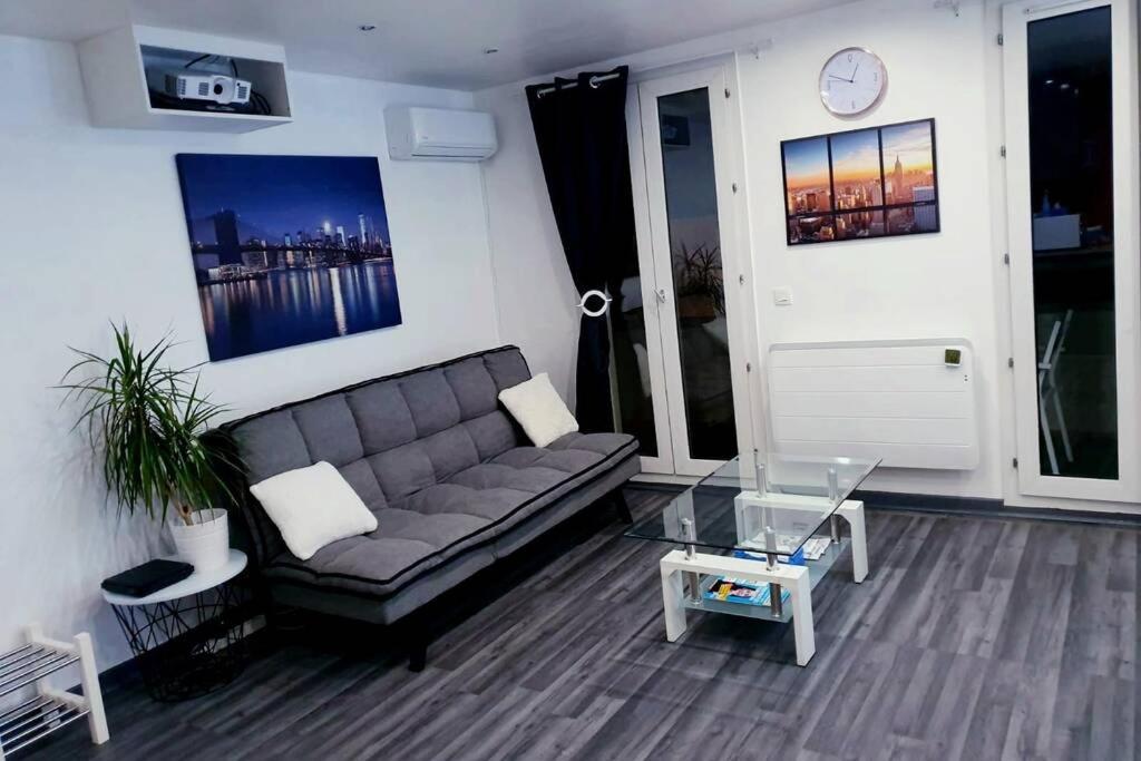 Superbe Studio De 30M2 Proche De Paris Πουασί Εξωτερικό φωτογραφία