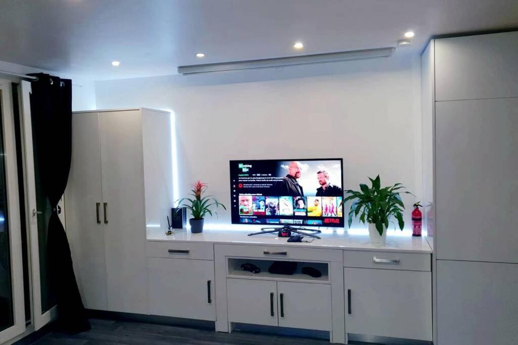 Superbe Studio De 30M2 Proche De Paris Πουασί Εξωτερικό φωτογραφία
